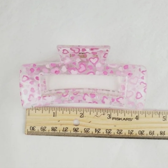 Claw Clip Hair Accessories - Picture 3 of 4